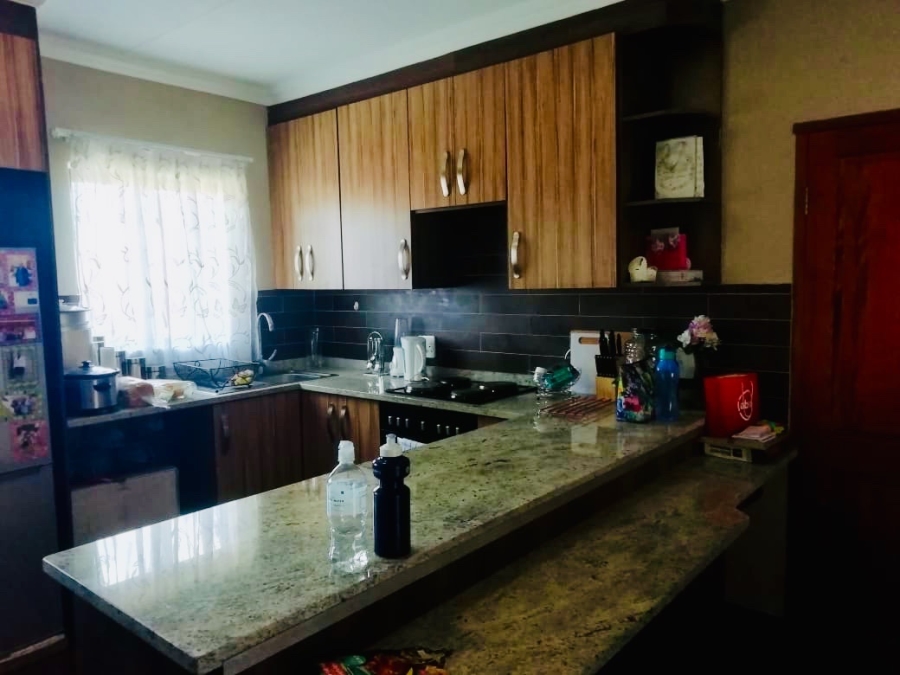 2 Bedroom Property for Sale in Baillie Park North West